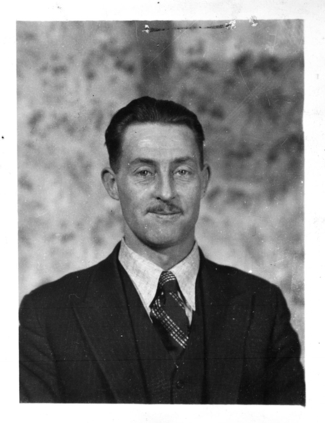 Mackenzie-Papineau Battalion / Library and Archives Canada / PA-067002 Arnie Meurs