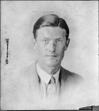 Mackenzie-Papineau Battalion / Library and Archives Canada / PA-067086 John Kenneth Wood